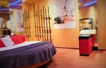 Silk Motel Caviaga